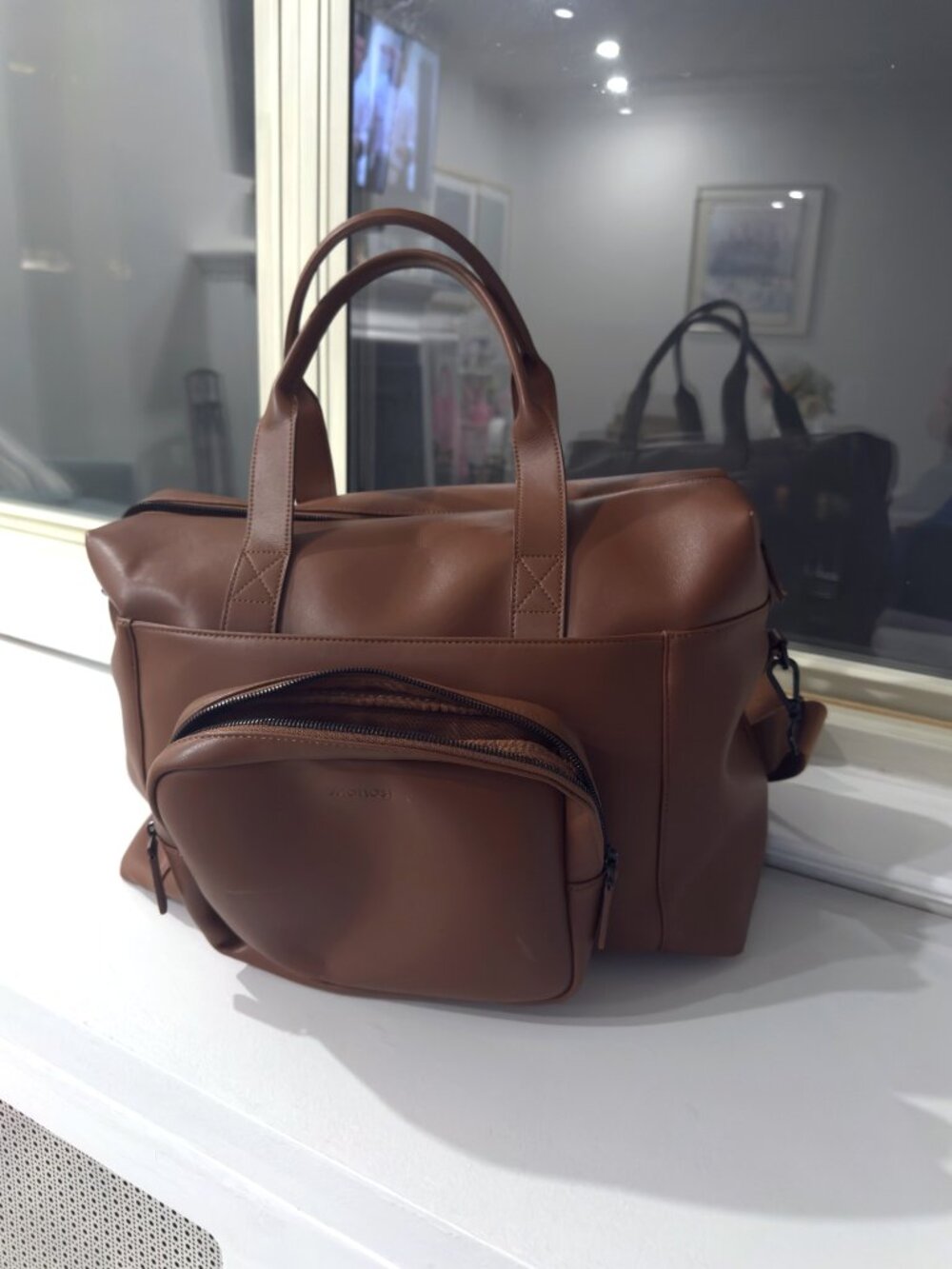 Monos Metro Duffel Mahogany Vegan Leather + Classic & Folio QuickSnap Kits